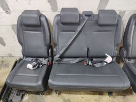 Toyota Proace Second row seats 