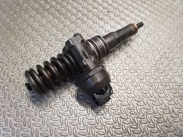 Volkswagen Transporter - Caravelle T5 Injecteur de carburant 070130073K