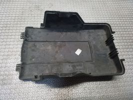 Volkswagen Caddy Coperchio/tappo della scatola vassoio della batteria 3C0915443A