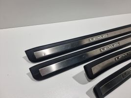 Lexus GS 300 400 430 Rivestimento della portiera anteriore (modanatura) 6791130090