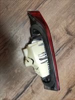 BMW M4 G82 G83 Lampy tylnej klapy bagażnika 63217477610