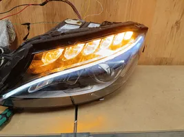 Mercedes-Benz C AMG W205 Lampa przednia A2059062904