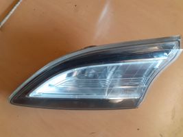 Mazda 3 II Luci posteriori del portellone del bagagliaio BBN7513F0K2442