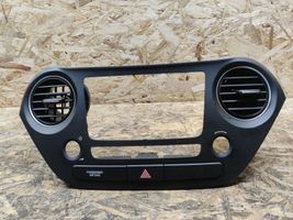 Hyundai i10 Radio/GPS head unit trim 84740B4000