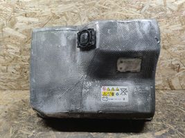 BMW 2 F45 Coperchio/tappo della scatola vassoio della batteria 7625086