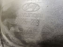 Hyundai i30 Nadkole tylne 868252R300