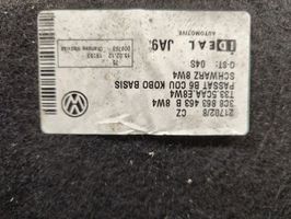 Volkswagen PASSAT CC Tavaratilan pohjan tekstiilimatto 3C8863463B