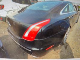 Jaguar XJ X351 Bamperis 