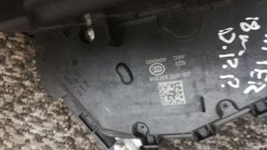 Volkswagen Crafter Priekšpusē slēdzene C65TC837016