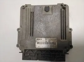 Opel Movano B Calculateur moteur ECU 237100899R