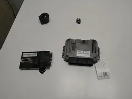 Opel Vivaro Sterownik / Moduł ECU 8200935115