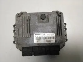 Renault Trafic II (X83) Calculateur moteur ECU 8200355238