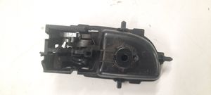 Toyota Auris E180 Rankenėlė atidarymo vidinė 692060D281