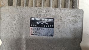 Toyota Avensis T250 Degalų purkštukų (forsunkių) valdymo blokas 8987120070