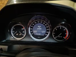 Mercedes-Benz C W204 Compteur de vitesse tableau de bord A2045407748