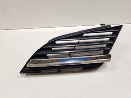 Nissan Primera Grille calandre supérieure de pare-chocs avant 62330AU300