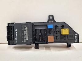 Opel Vectra C Module de fusibles 518721204