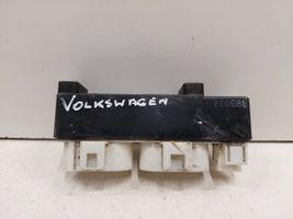 Volkswagen Sharan Jäähdytyspuhaltimen rele 701919506A