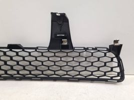 Toyota Corolla Verso AR10 Front bumper lower grill 531120F030