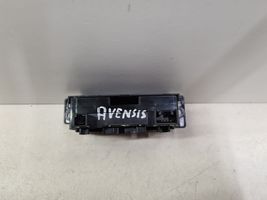 Toyota Avensis T250 Istuimen lämmityksen kytkin R453417