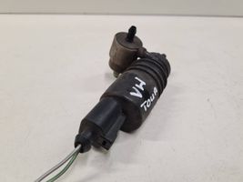 Volkswagen Touareg I Headlight washer pump 1J6955651