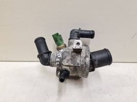 Opel Corsa D Boîtier de thermostat / thermostat 