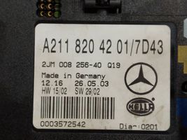 Mercedes-Benz E W211 Illuminazione sedili anteriori A2118204201