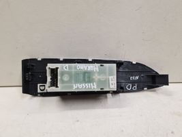 Nissan Murano Z51 Interruttore di controllo dell’alzacristalli elettrico 254111AH1A