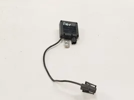 BMW X5 E53 Antenas pastiprinātājs 8380945