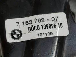 BMW 5 GT F07 Konepellin lukituksen vastakappale 7183762