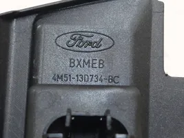 Ford Focus Bouton de dégivrage pare-brise 4M5113D734BC