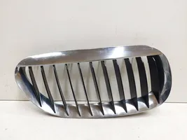 BMW 6 E63 E64 Grille calandre supérieure de pare-chocs avant 51137077932