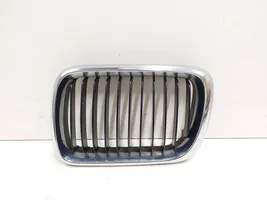 BMW 3 E36 Grille calandre supérieure de pare-chocs avant 51138195093