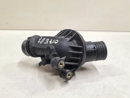 BMW 1 E81 E87 Boîtier de thermostat 7552403