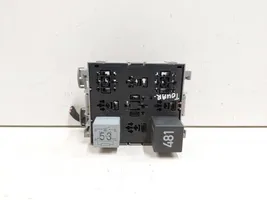 Volkswagen Touareg I Relay mounting block 7L0937503A