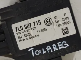 Volkswagen Touareg I Boîtier module alarme 7L0907719