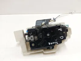 Volkswagen Touareg I Front door lock 7L0837090