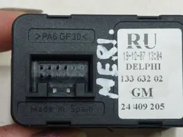 Opel Meriva A Electric window control switch 13363202