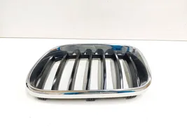 BMW X3 F25 Front bumper upper radiator grill 7237421