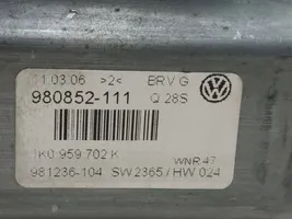 Volkswagen PASSAT B6 Priekinis varikliukas langų pakėlėjo 1K0959702K