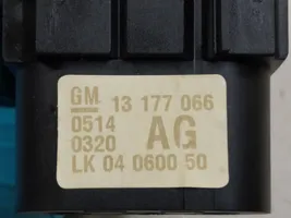 Opel Vectra C Lukturu slēdzis 13177066