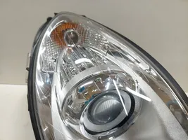 Mercedes-Benz R W251 Lampa przednia A2518202261