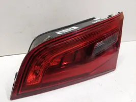 Audi A3 S3 8V Lampy tylnej klapy bagażnika 8V4945094A