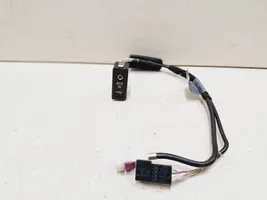 BMW 1 E81 E87 AUX-pistokeliitin 6131912965102