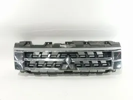 Mitsubishi Montero Atrapa chłodnicy / Grill 7450A956