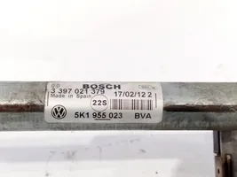 Toyota Yaris Valytuvų varikliukas 3397021379