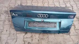 Audi A4 S4 B5 8D Задняя крышка (багажника) 