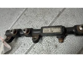 Jaguar X-Type Fuel injector supply line/pipe 