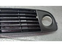 Audi A6 S6 C5 4B Grille inférieure de pare-chocs avant 