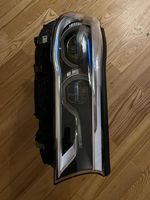 BMW 7 G11 G12 Lampy przednie / Komplet 748325001